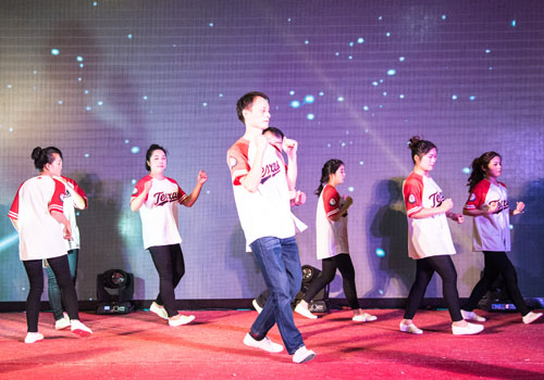 明瑞制藥2017春晚現(xiàn)場(chǎng)